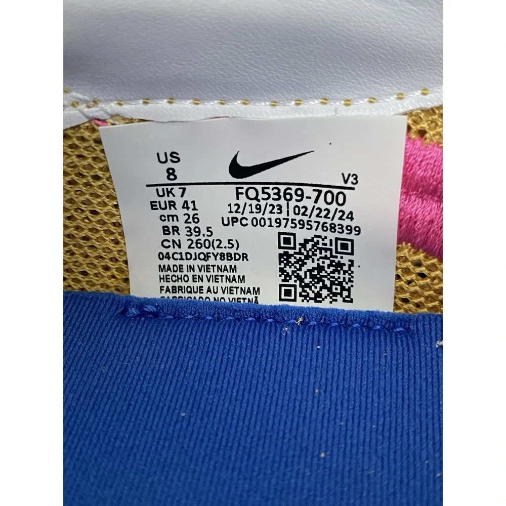 Nike fuchsia authentic